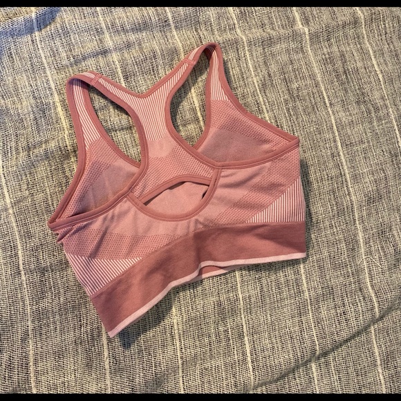 Puma Sports Bra NWOT ‼️SOLD‼️ - Picture 3 of 7